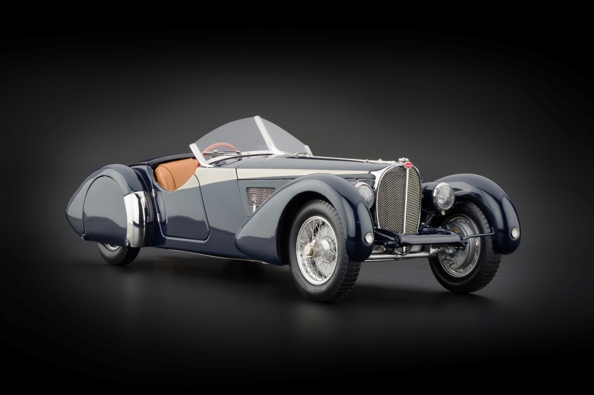 Bugatti 57 SC Corsica Roadster CMC M-106