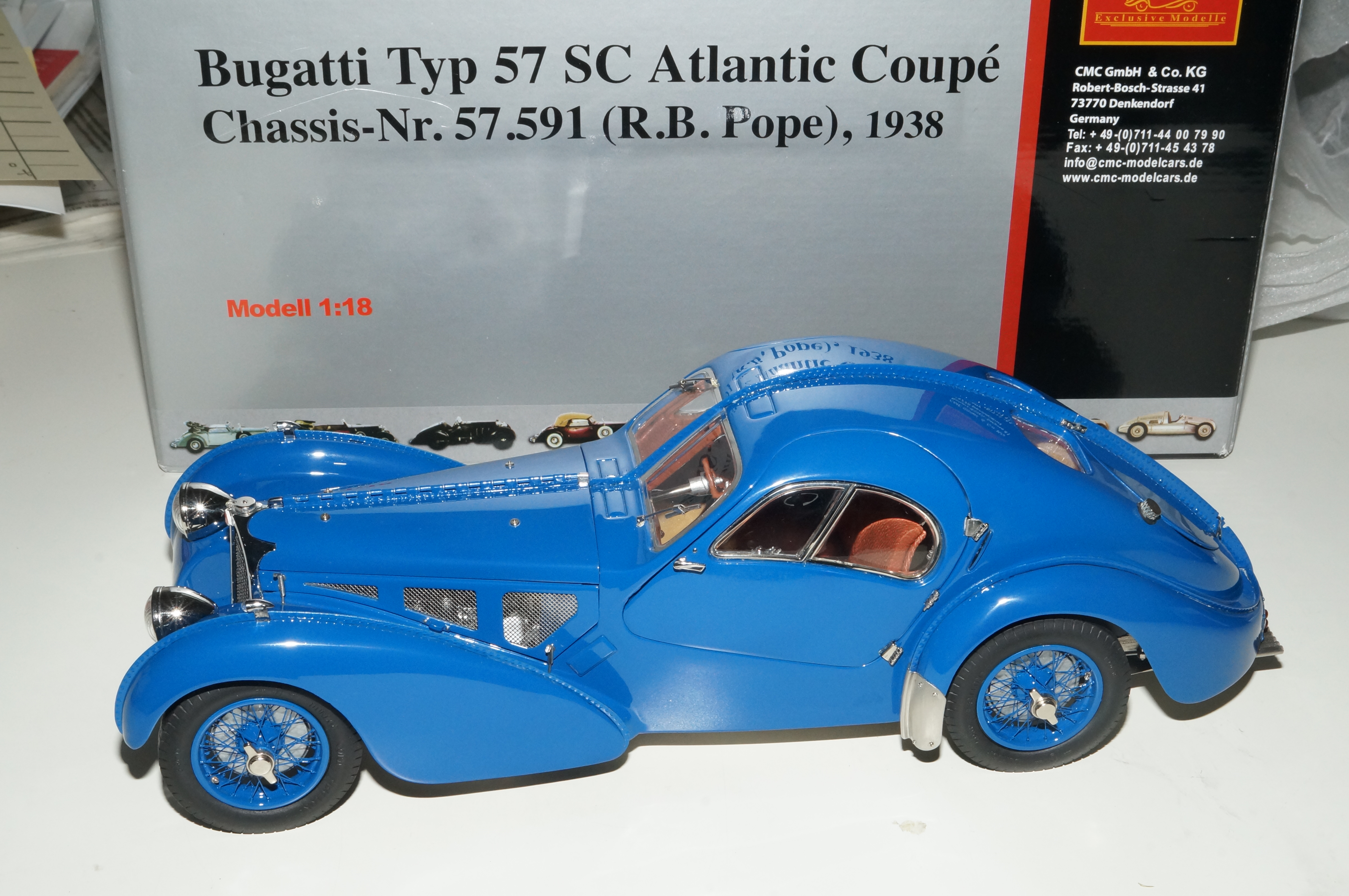 Bugatti Typ 57 SC Atlantic blau R.B. Pope CMC M-083