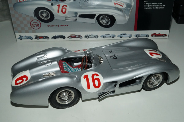 Mercedes-Benz W196R #16 signiert von Stirling Moss, CMC M-059 - aus Vorbesitz